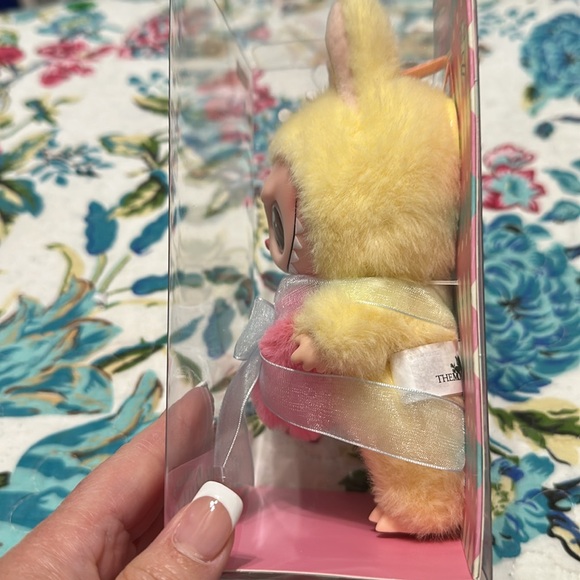 Pop Mart Let's Checkmate Queen - Picture 3 of 4